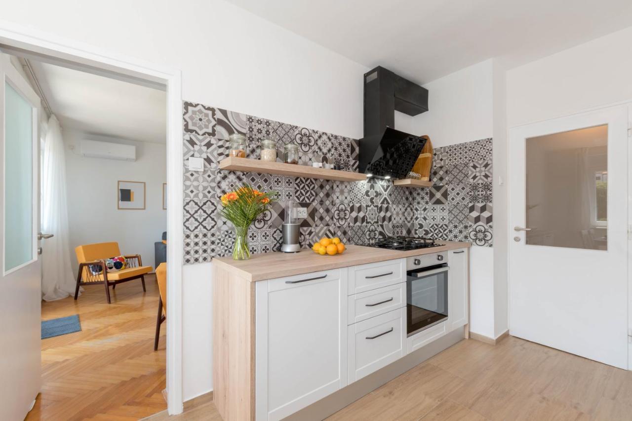 Nona Mileva Apartment Pola Esterno foto